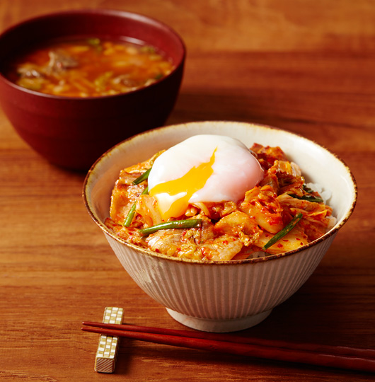 温玉豚キムチ丼